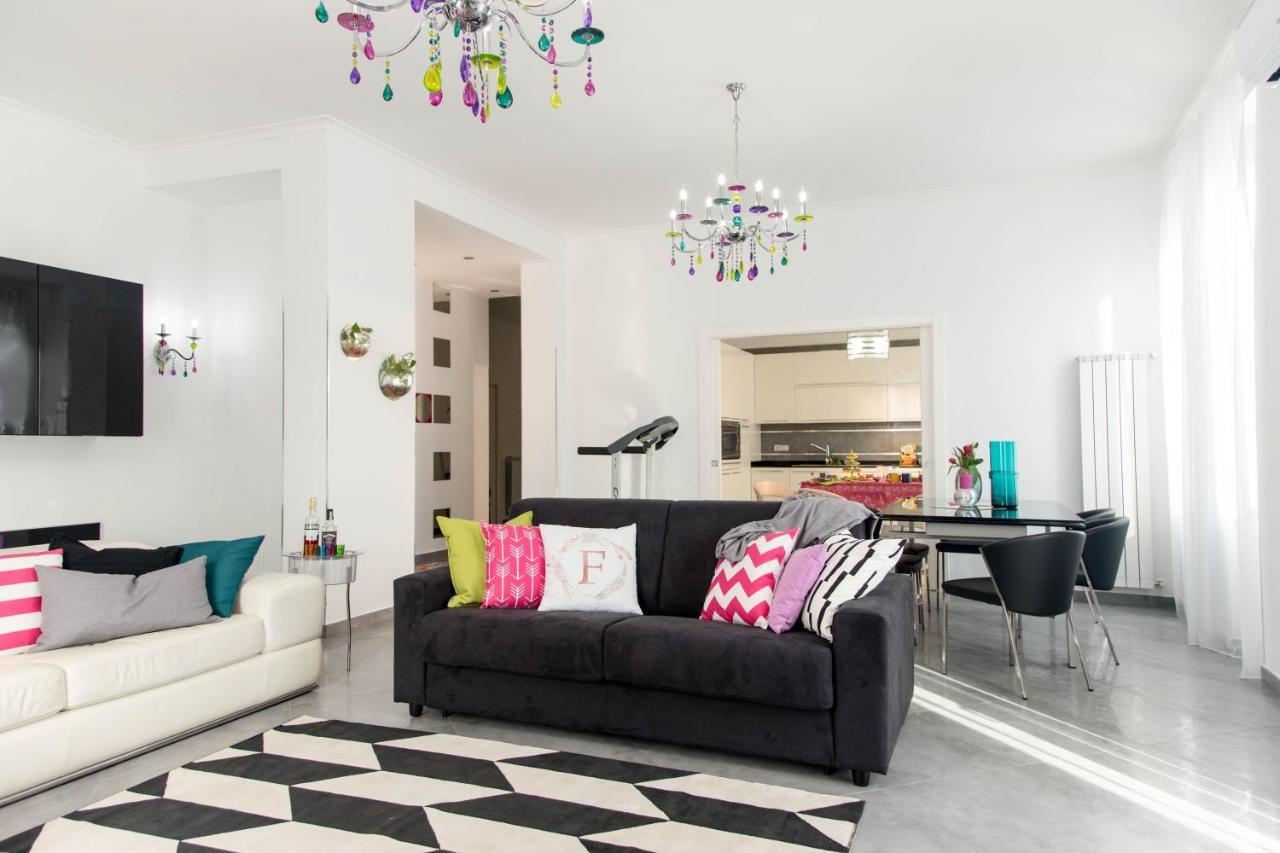 Ferdinando Arthouse Oversized Modern Apartment - By Gocce Team Nápoly Kültér fotó