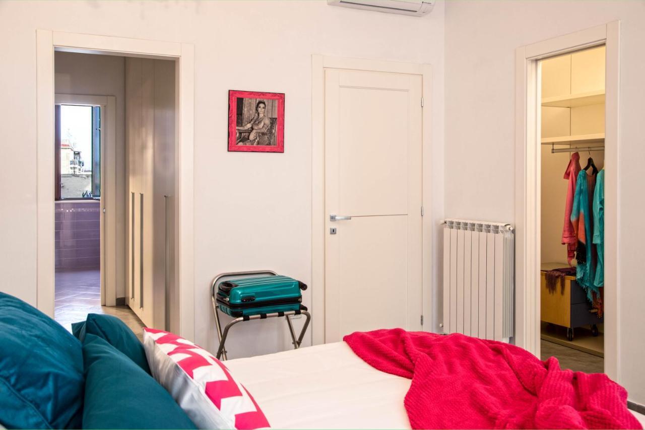 Ferdinando Arthouse Oversized Modern Apartment - By Gocce Team Nápoly Kültér fotó